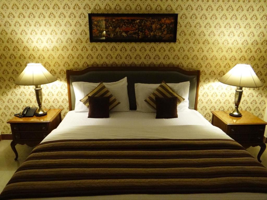 Angel Residency Otel Greater Noida Oda fotoğraf